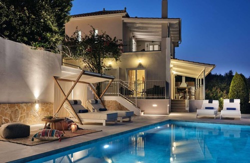 Lithakia Villa | Elevated villa overlooking countryside, free WIFI