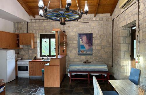 Lefkogeia House | Elia Home