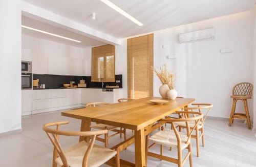 Akrotiri Villa | Elia Luxury Villa
