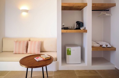 Pyrgos House | Elia Pyrgos Suites