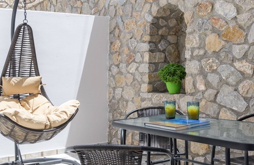 Karterados Apartment | Elia Residences luxury 1 bedroom apartment (right)