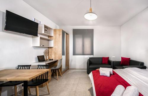 Heraklion Apartment | Elia Tree Studios