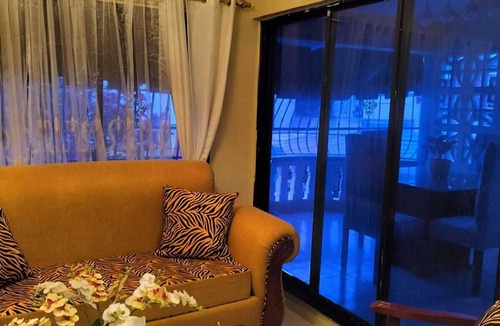 Barrio La Isabelita House | Eliana Rose
