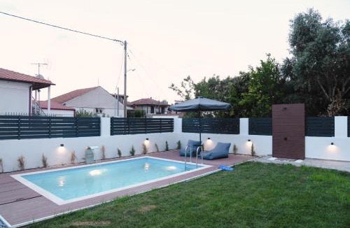Asprovalta House | EliGio Luxury Suites