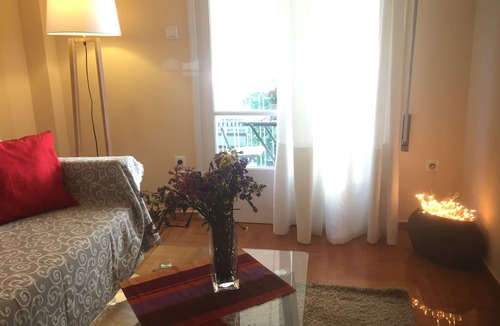 Koukaki Apartment | ELI’s bright and spacious apartment under the Acropolis