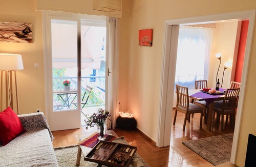 Koukaki Apartment | ELI’s bright and spacious apartment under the Acropolis