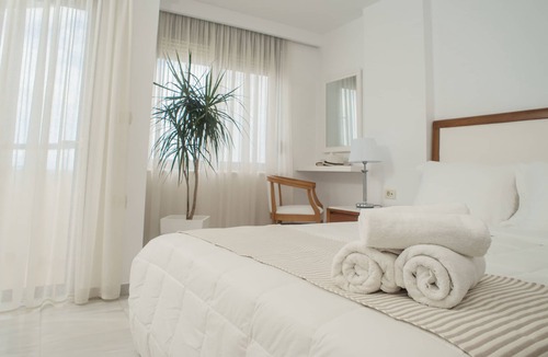 Daratsos House | Elizabeth Suites