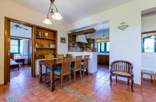 Tersanas Villa | Ellie Villa