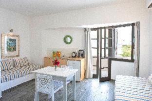 Mavrikiano Apartment | Elounda Garden Suites Heated Pool