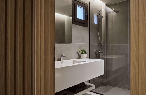 Agios Nikolaos Hotel | Elounda Palm Hotel & Suites