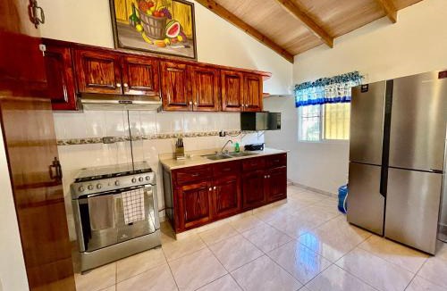 Jarabacoa House | Encantadora Terraza de Brisas Frescas