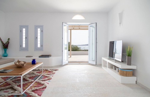 Santa Maria Villa | Endearing Paros Villa | Villa Irida | 4-Bedrooms | Breathtaking Sea Views |.
