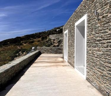 Ydrousa Apartment | Endless Bleu Villa Andros Island