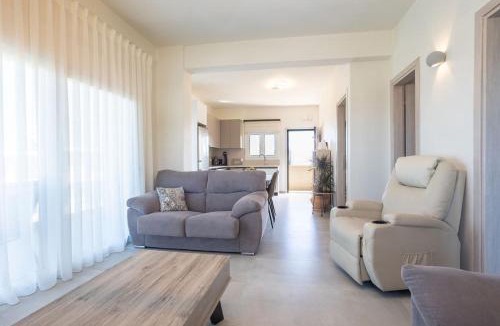 Stavromenos Apartment | Endless Blue Escape, Sea View Apartment
