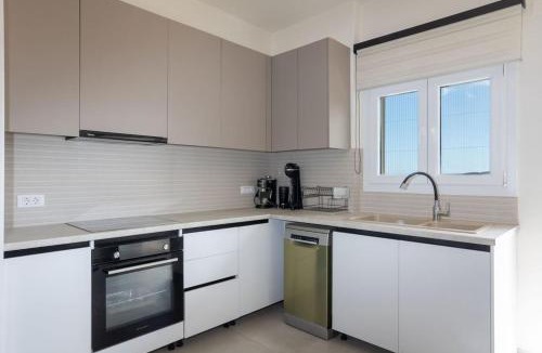 Stavromenos Apartment | Endless Blue Escape, Sea View Apartment