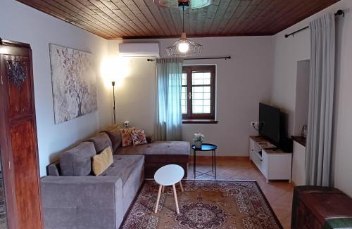 Makrynitsa Apartment | Endless View Country House
