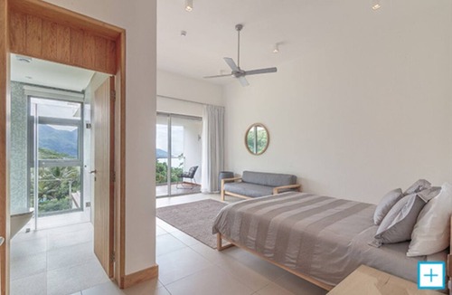 Glacis Villa | Enjoy a panorama of the Indian Ocean from a family-sized deck in the Seychelles!