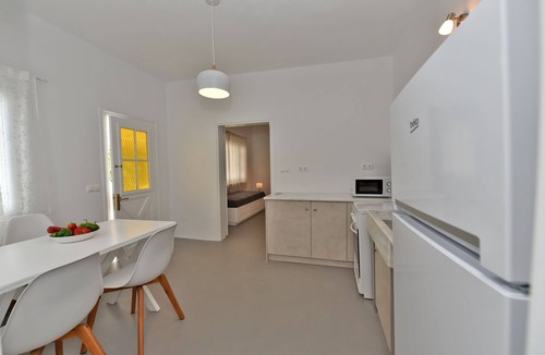 Exomvourgo Cottage | Enjoy your holidays in an excellent seaside home in Kardianni Bay (also known as Giannaki bay)