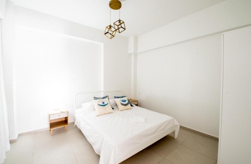 Patras Apartment | Ennea Suites-Light suite