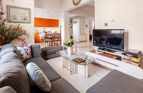 Loutraki Apartment | Enora Loutraki Guesthouse