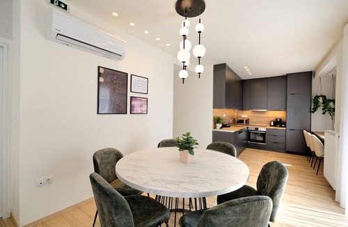 Petralona Apartment | Eos Residence