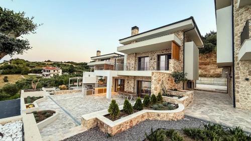 Aristotelis Villa | Eosea Hemera