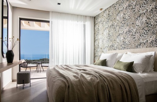 Akrotiri Villa | Eran Luxury Villa