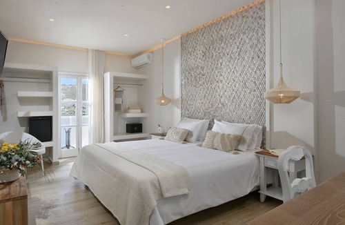 Ornos Hotel | Erato Hotel Mykonos
