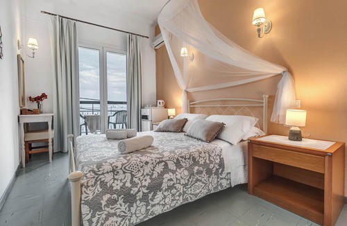Benitses Hotel | Eros Hotel