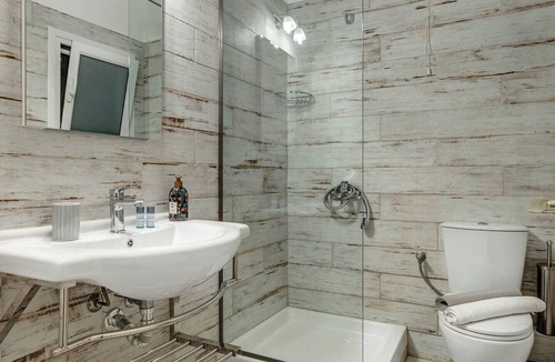 Benitses Hotel | Eros Hotel