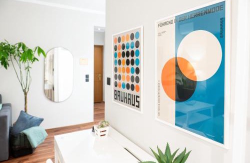 Xanthi Apartment | Escape Central Stay with Parking - Meno Homes 4A