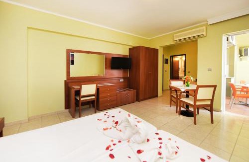 Petaloudes Apartment | Esmeralda Hotel