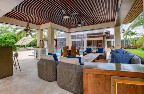Casa de Campo Villa | Espectacular villa en Las Cañas