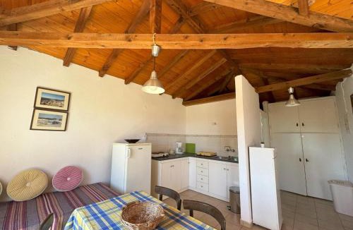 Karvelas House | Esperides