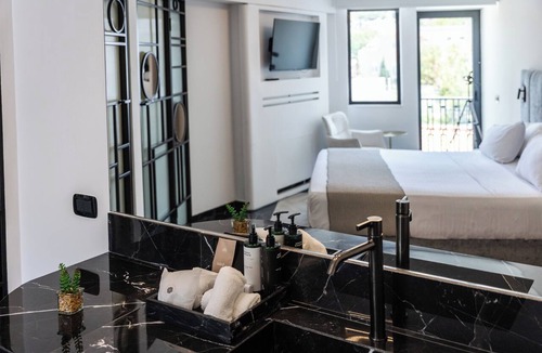 Plaka Hotel | Esse Athens