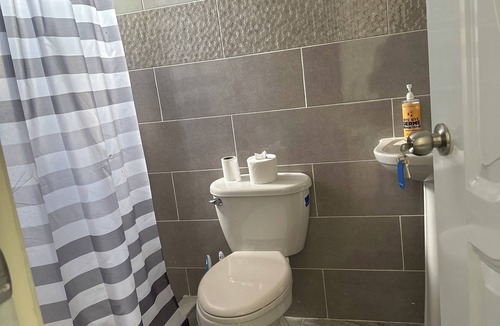 Los Cajuiles Apartment | Este alojamiento es hermoso, como, rodeado de montañas, hermosos árboles