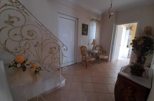 Neratzia House | Estella sorelle II