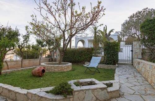 Kaki Thalassa Villa | Eternal Summer Time Villa for 6 by Filos Inc