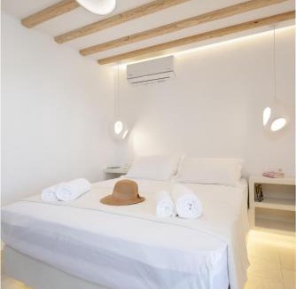 Herronisos Apartment | Ethereal House - Seafront by Cheronissos Beach