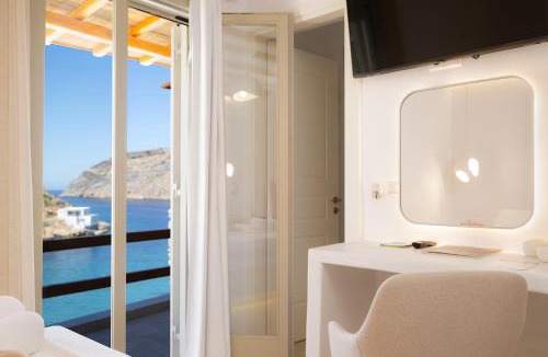 Herronisos Apartment | Ethereal House - Seafront by Cheronissos Beach