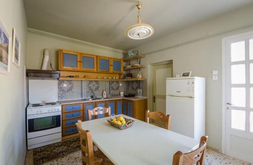 Leonidio House | Ev Zin Mouria