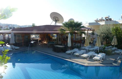 Pefkos Hotel | Evi Studios & Apartments Pefkos