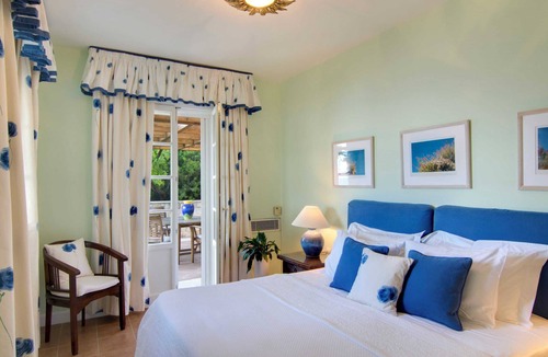 Elounda Villa | Exclusive 6 Br Villa with Infinity Pool and Sea Access