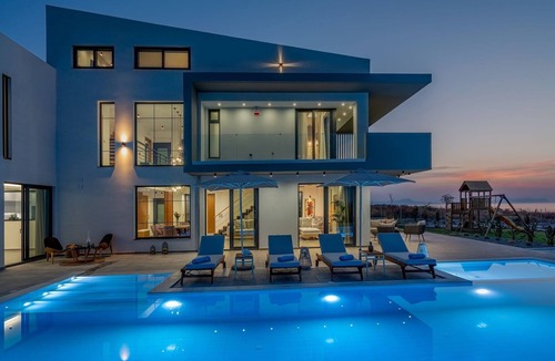 Adelianos Kampos Villa | Exclusive Crete Villa | 4 Bedrooms | Villa Blue | Lavish Interiors