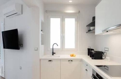 Naxos Villa | Exclusive Villa - Sunday Luxury Suites - Naxos Ag. Anna Beach