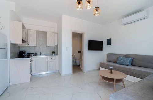 Kamari Villa | Executive Villa, Private Pool, Aegean Sea View
