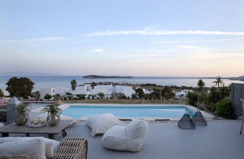 Chrissi Akti Villa | EXECUTIVE VILLA WITH PRIVATE SWIMMING POOL