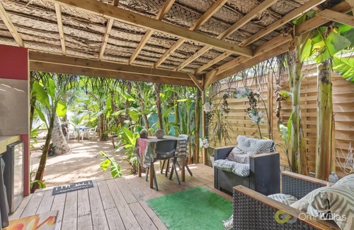 Moorea-Maiao House | Exquisite Bungalow with Beachfront Jacuzzi