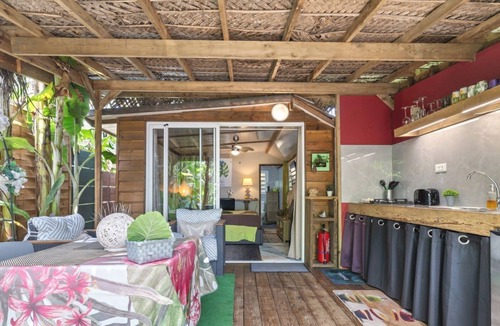 Moorea-Maiao House | Exquisite Bungalow with Beachfront Jacuzzi