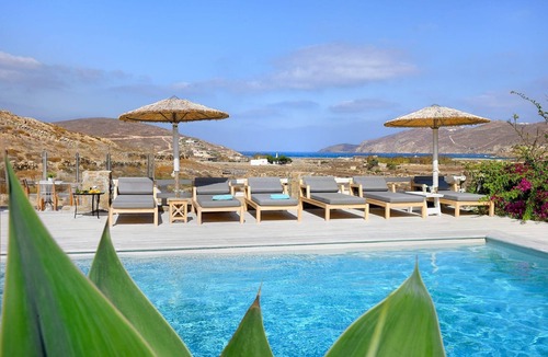 Ftelia Villa | Exquisite Mykonos Apartment | Myconian Penthouse | 2 Bedrooms
